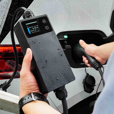 خرید شارژر هوشمند قابل حمل EV با صفحه نمایش LCD، شارژ تاخیر و حفاظت IP67 ساخت آنلاین
